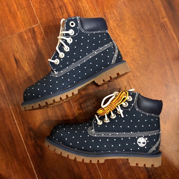 navy blue and white timberlands